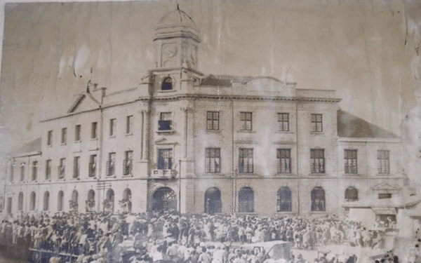 Nairobi Town Jamatkhana photographed on its opening day in January 1922