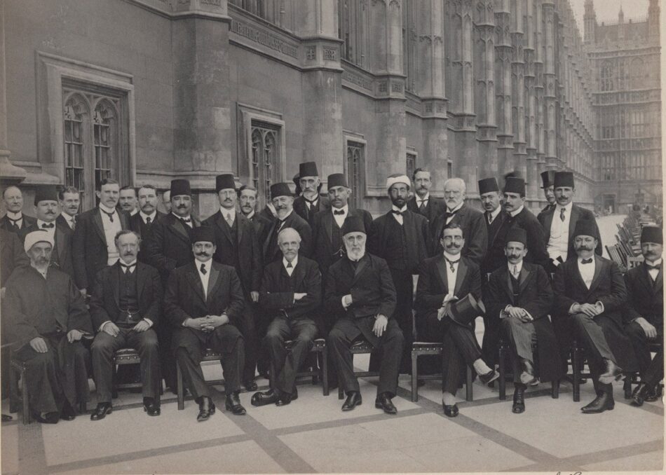 Formal gathering of distinguished gentlemen. Image for Ismailis and Empire conference