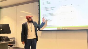 Dr Budhaditya Bhattacharyya presenting research on the Kalam-i Mawla